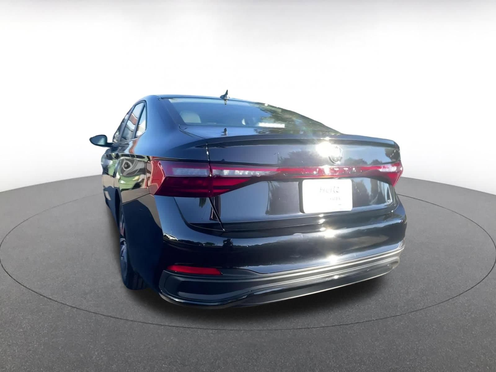 Thumbnail: 2025 Volkswagen Jetta - 10