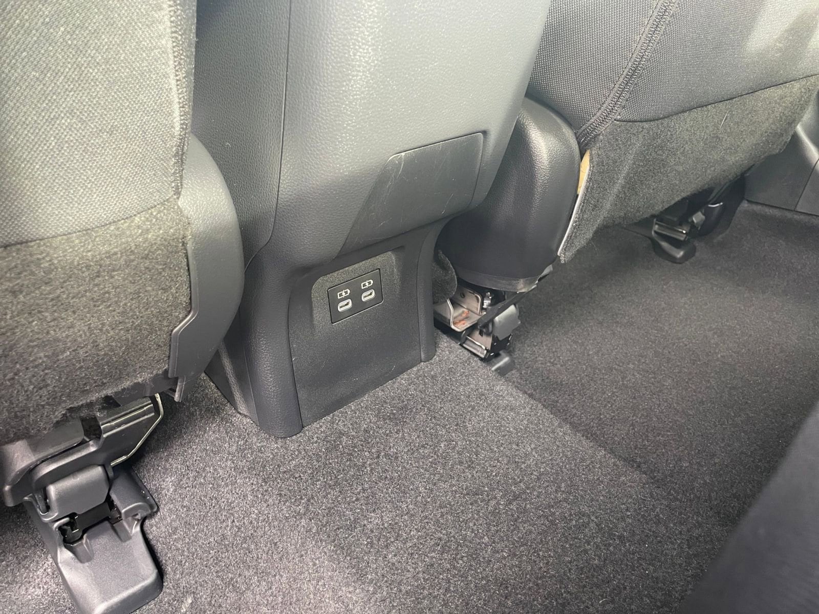 Thumbnail: 2025 Toyota Prius - 23