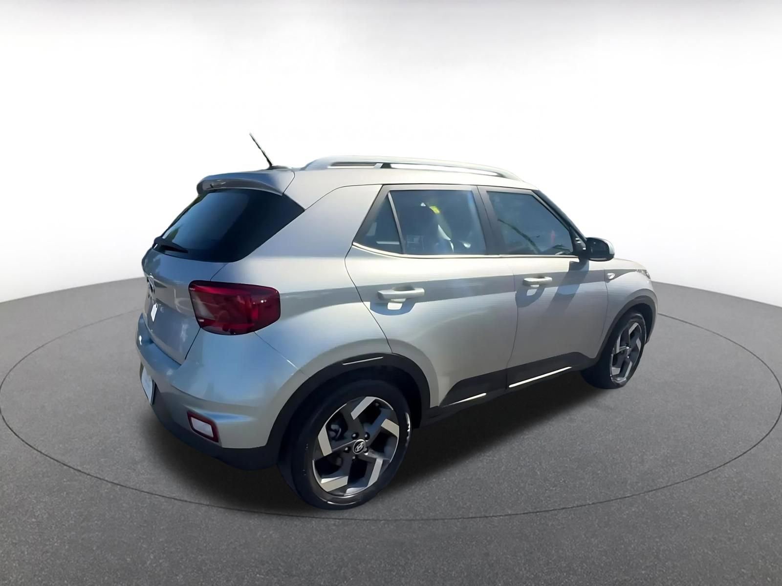 Thumbnail: 2025 Hyundai Venue - 15