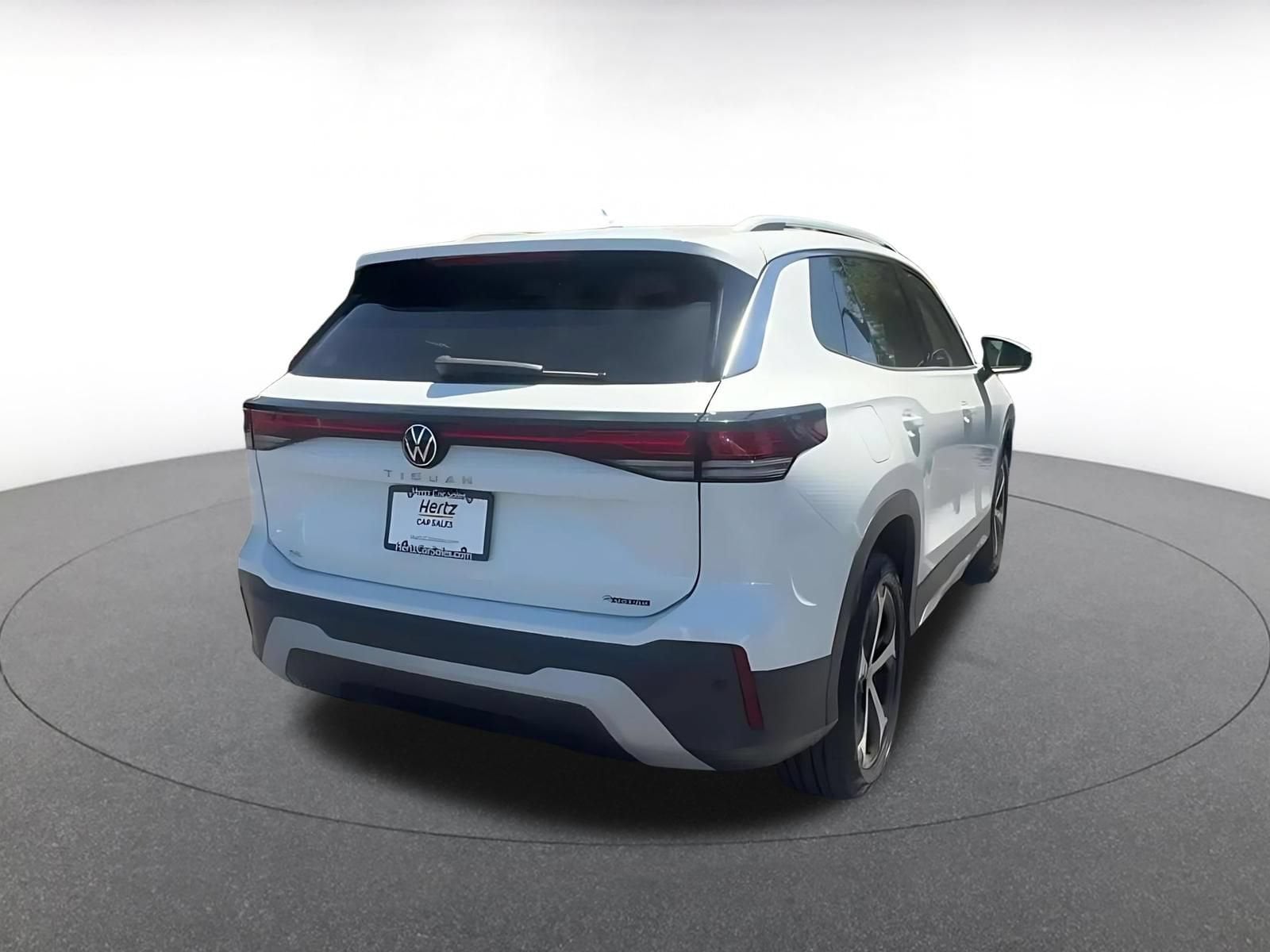 Thumbnail: 2026 Volkswagen Tiguan - 11