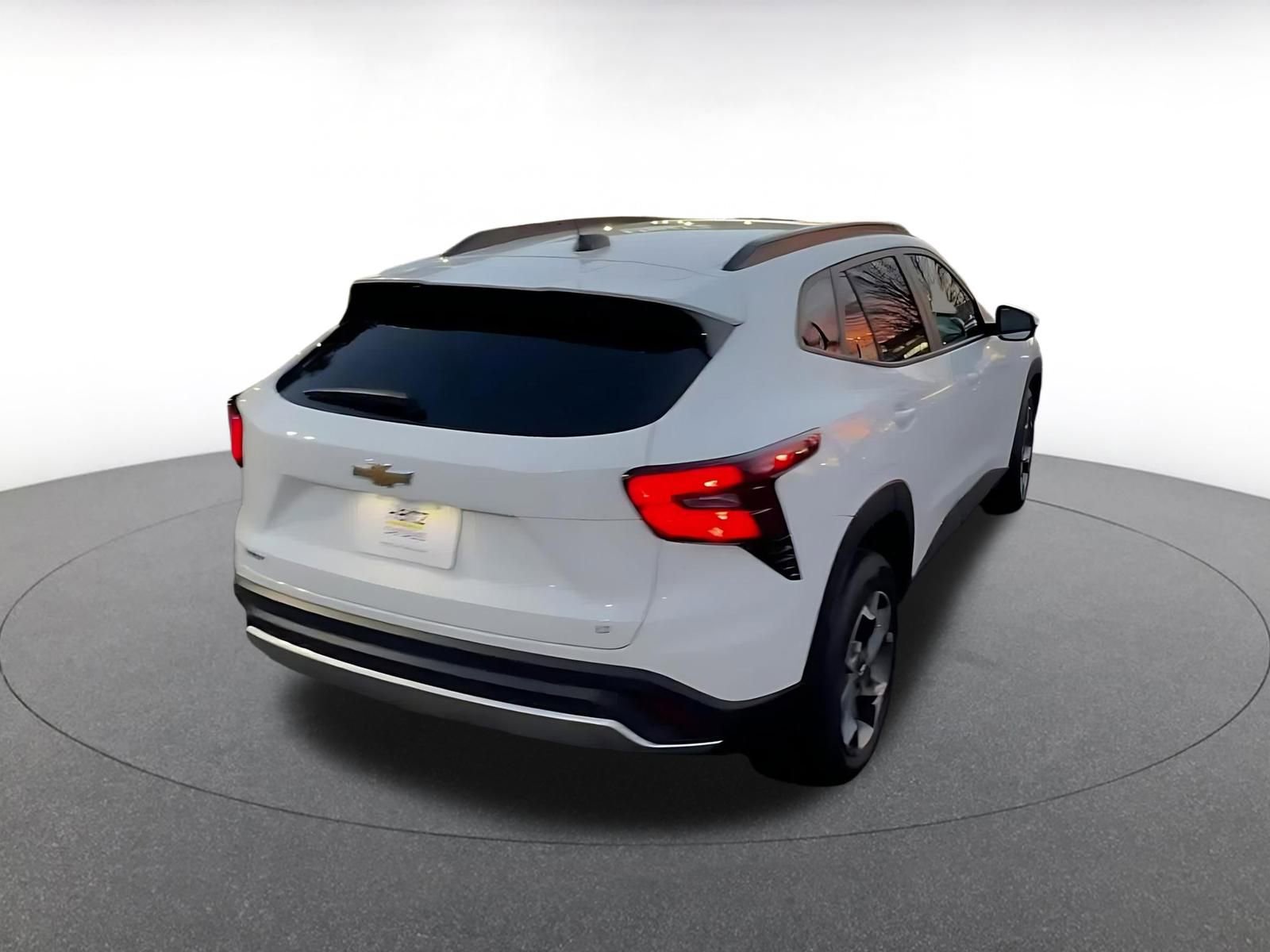 Thumbnail: 2025 Chevrolet Trax - 14