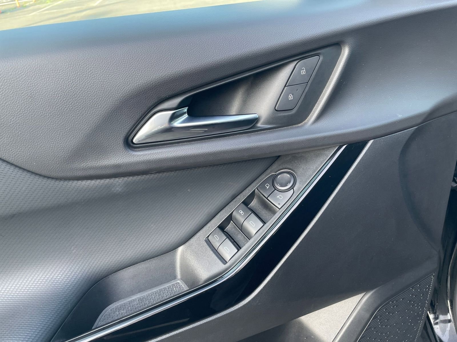 Thumbnail: 2025 Chevrolet Equinox - 18