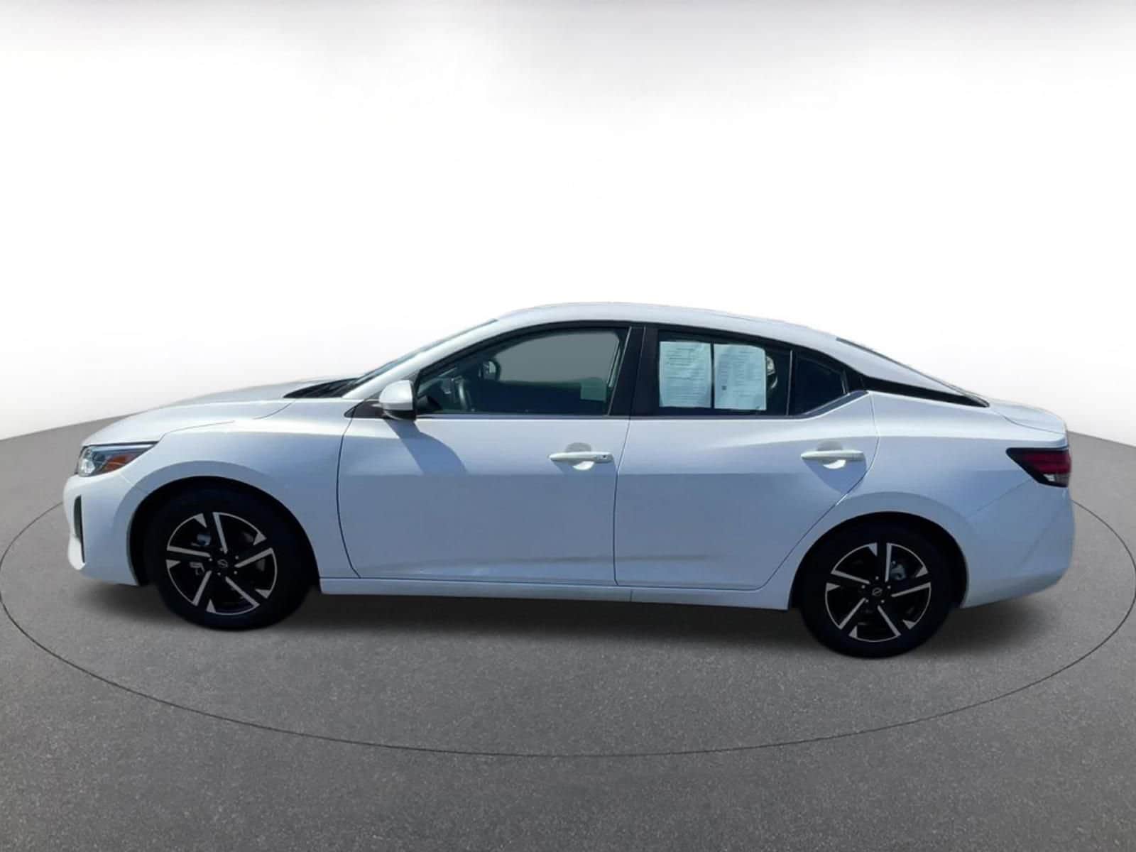 Thumbnail: 2024 Nissan Sentra - 9