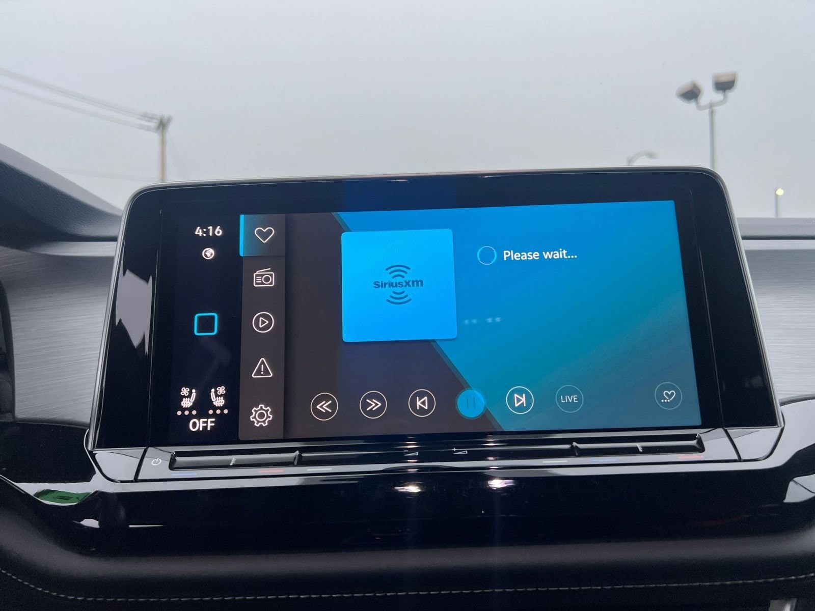 Thumbnail: 2025 Volkswagen Atlas - 21