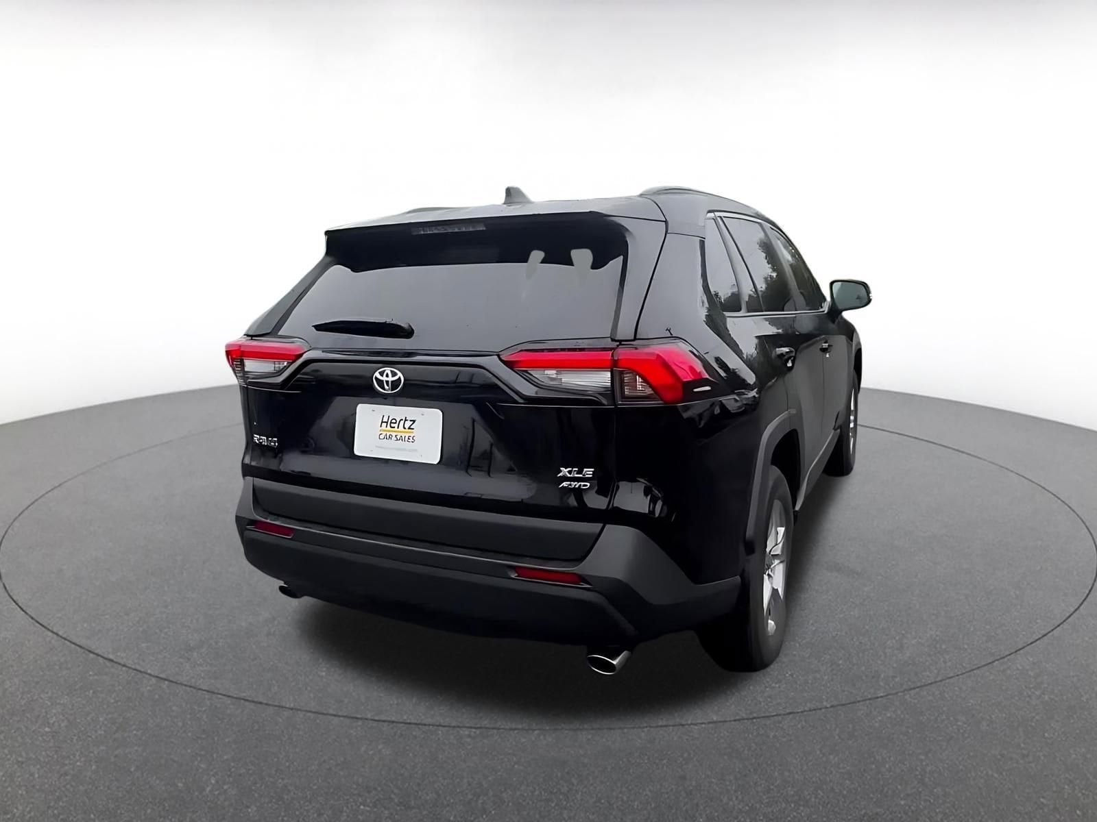 Thumbnail: 2025 Toyota RAV4 - 14