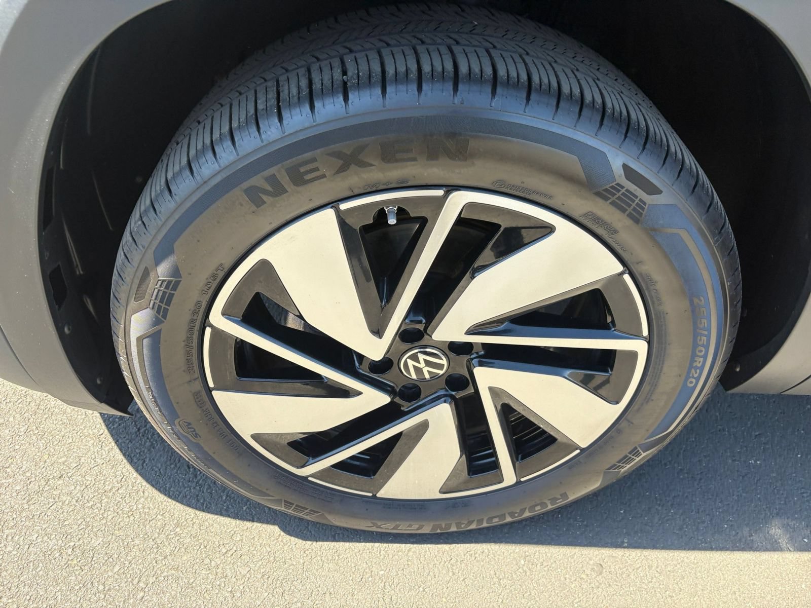 Thumbnail: 2026 Volkswagen Atlas - 29