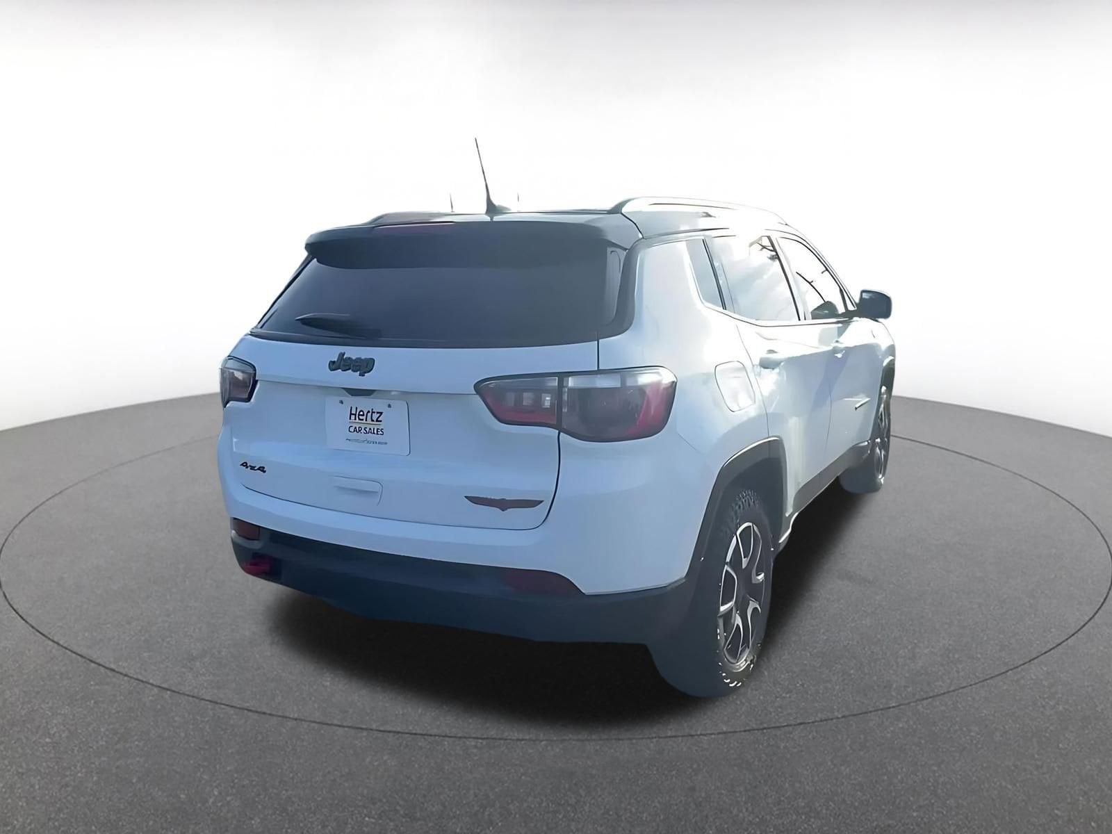 Thumbnail: 2025 Jeep Compass - 14