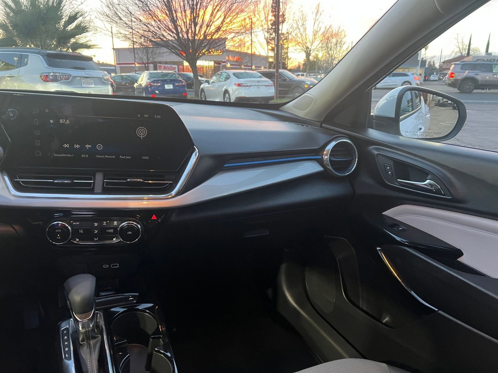 Thumbnail: 2025 Chevrolet Trax - 35