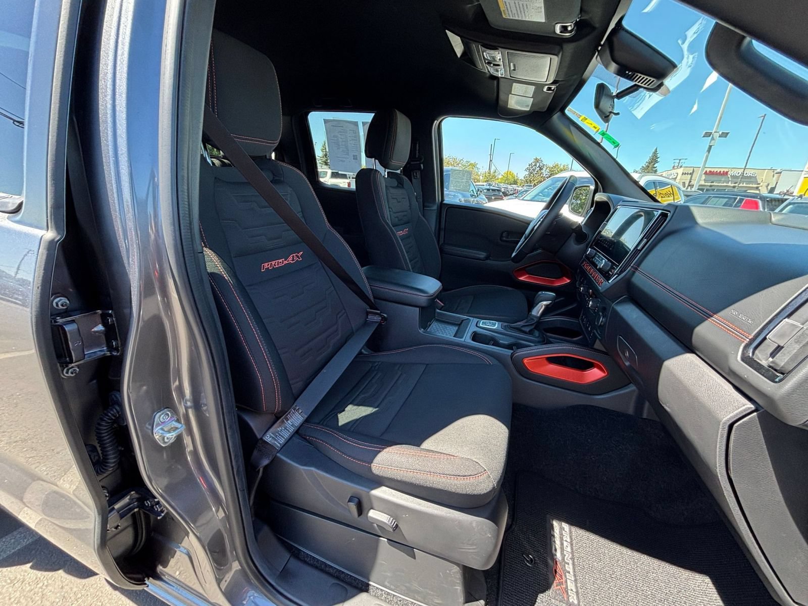 Thumbnail: 2026 Nissan Frontier - 35