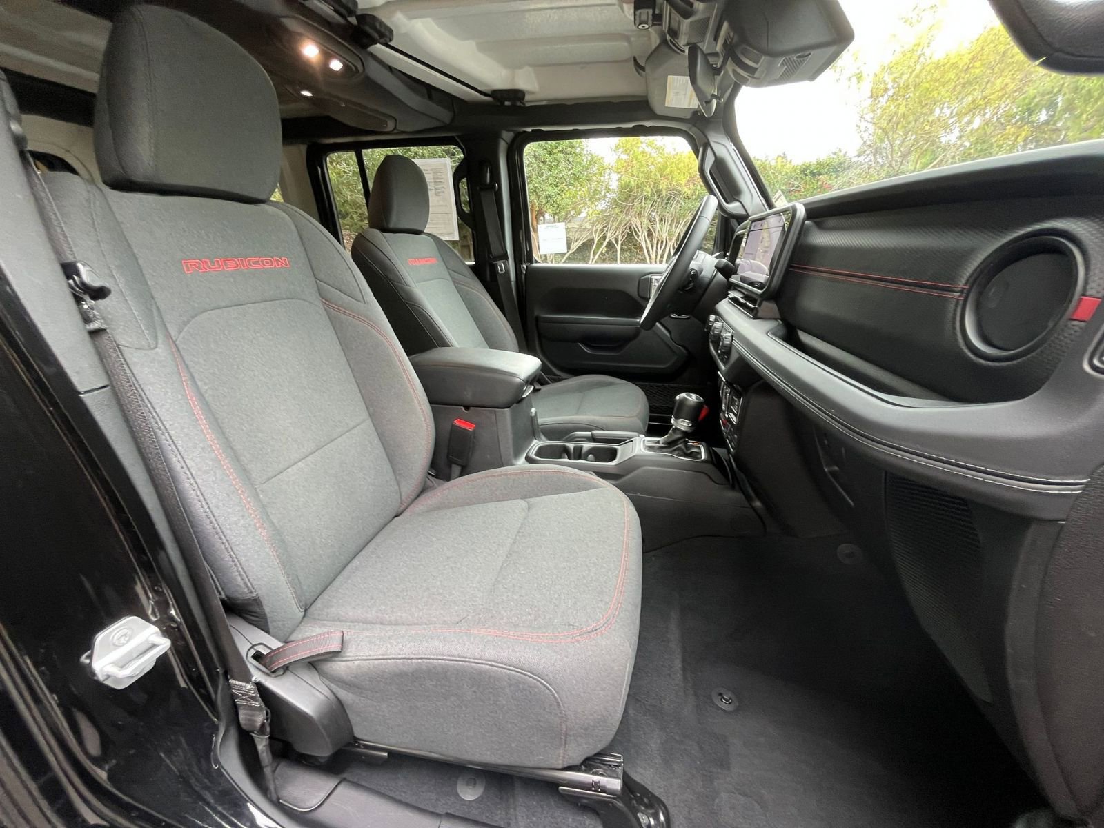 Thumbnail: 2025 Jeep Wrangler - 35