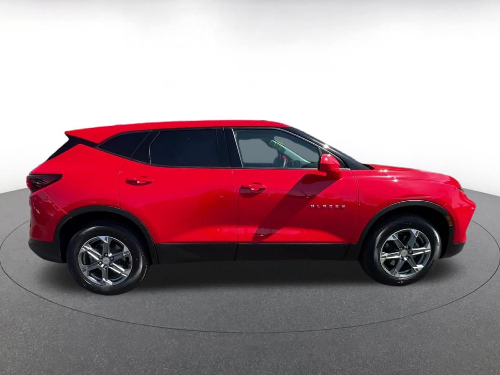 Thumbnail: 2026 Chevrolet Blazer - 15