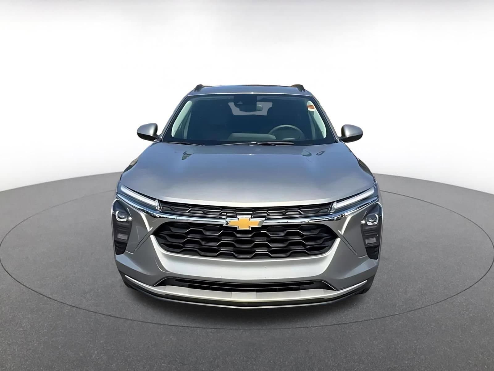 Thumbnail: 2025 Chevrolet Trax - 4
