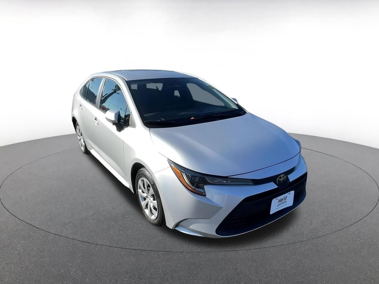 Thumbnail: 2025 Toyota Corolla - 3