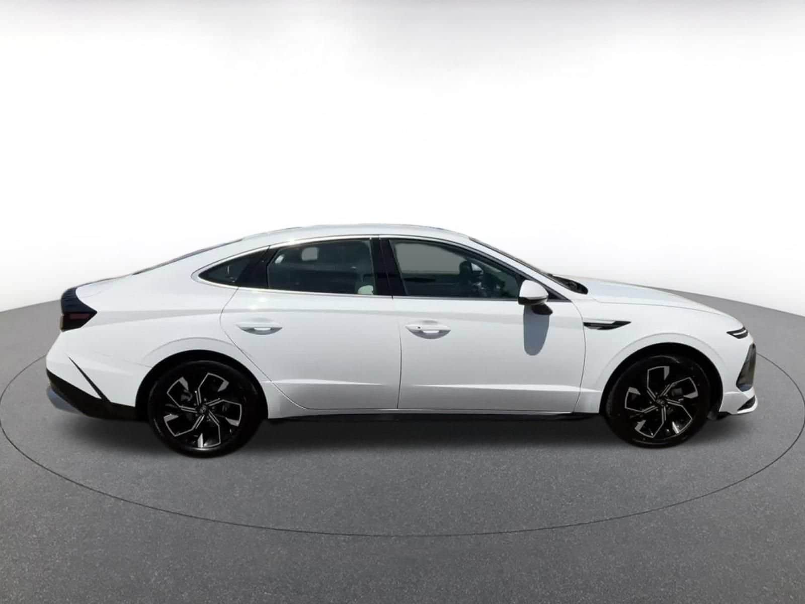 Thumbnail: 2025 Hyundai Sonata - 13