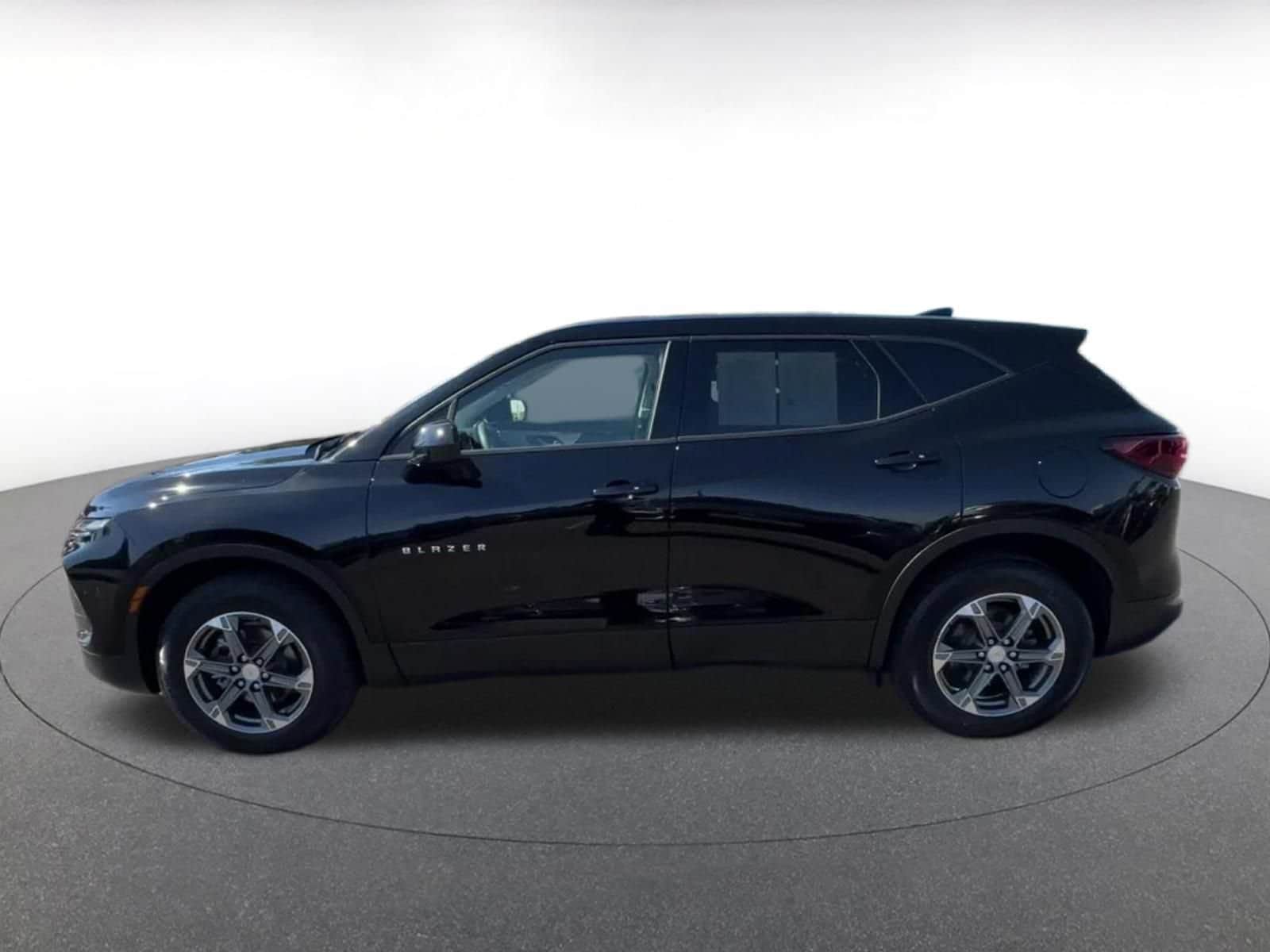 Thumbnail: 2025 Chevrolet Blazer - 9