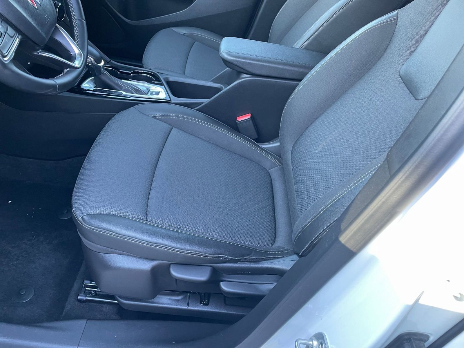 Thumbnail: 2025 Buick Encore GX - 34