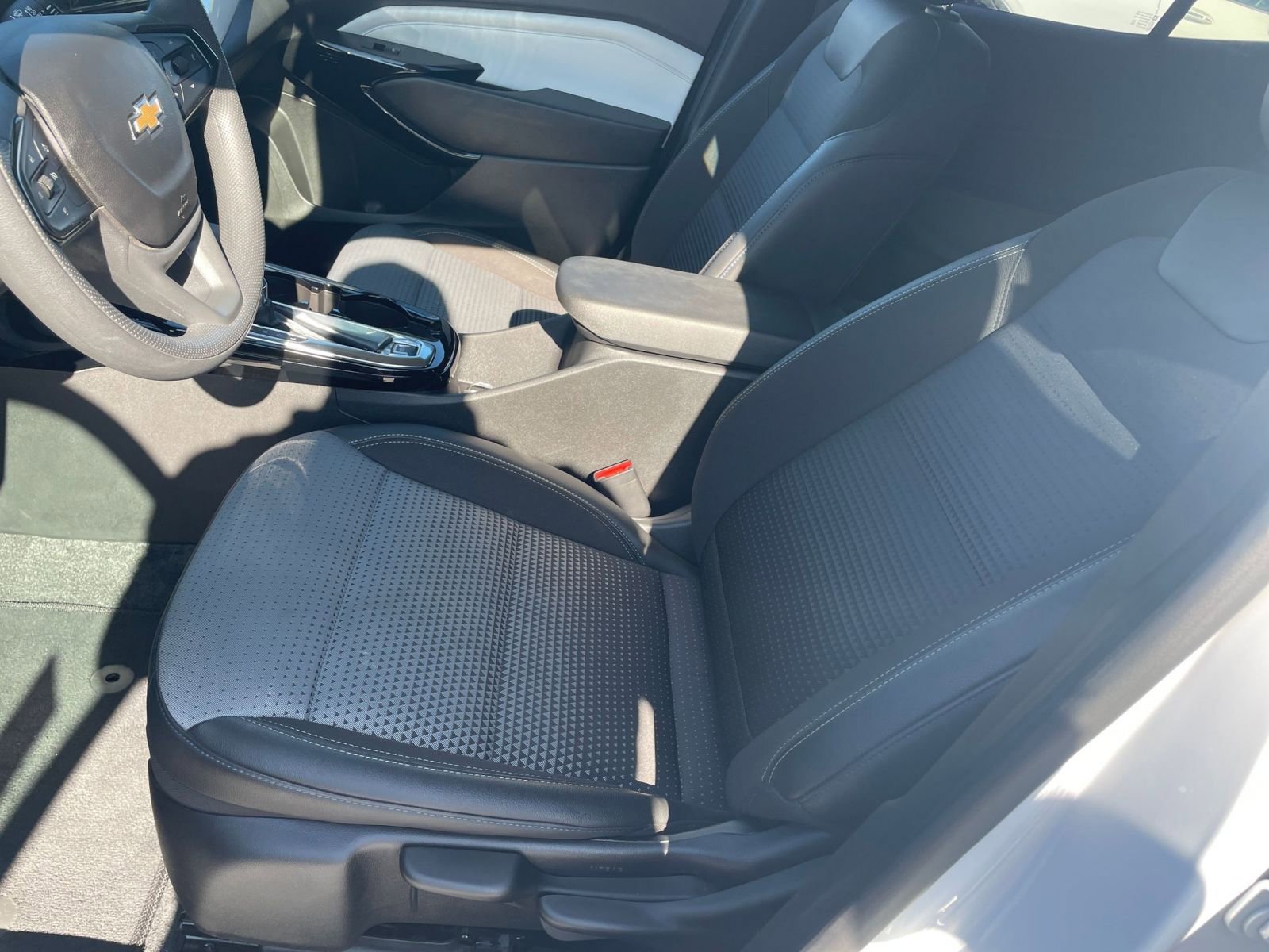 Thumbnail: 2025 Chevrolet Trax - 34