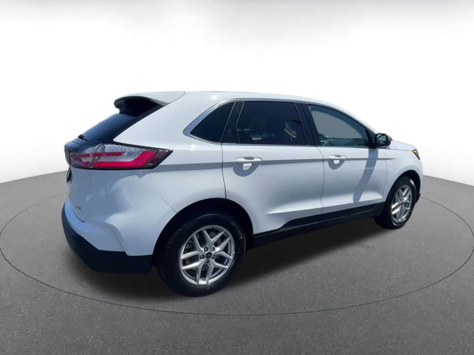 Thumbnail: 2024 Ford Edge - 15