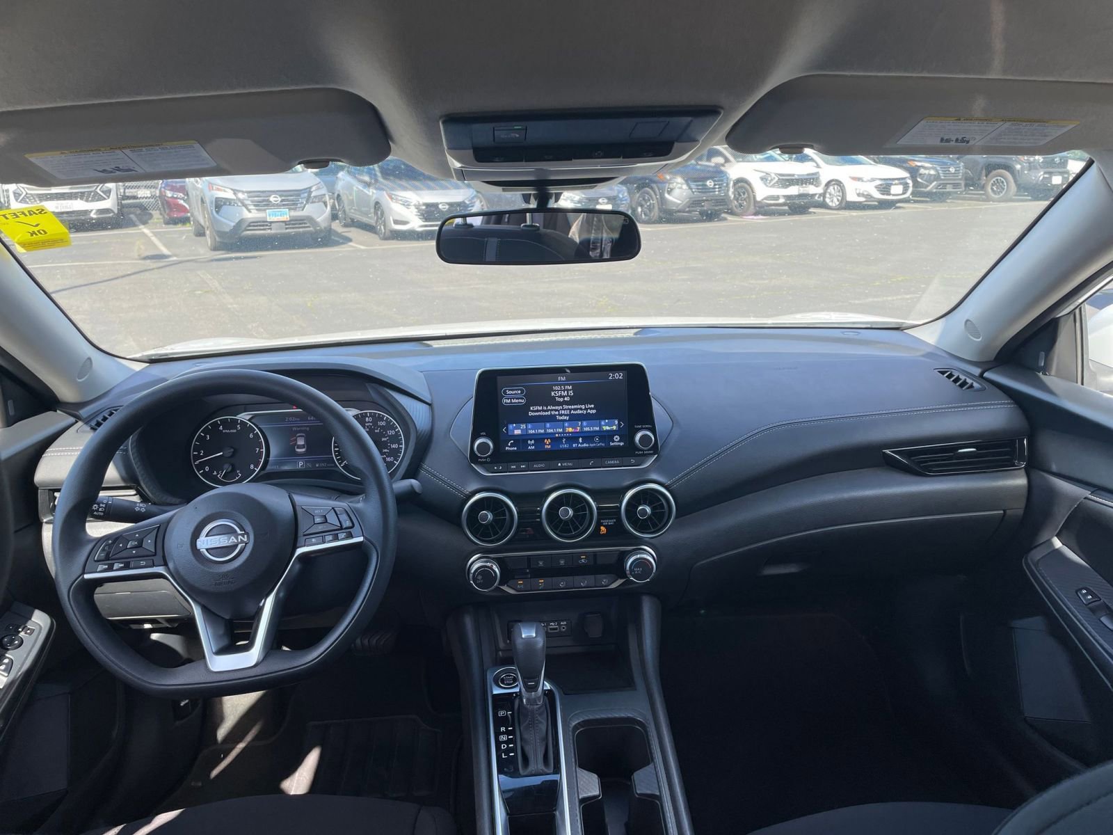 Thumbnail: 2025 Nissan Sentra - 32