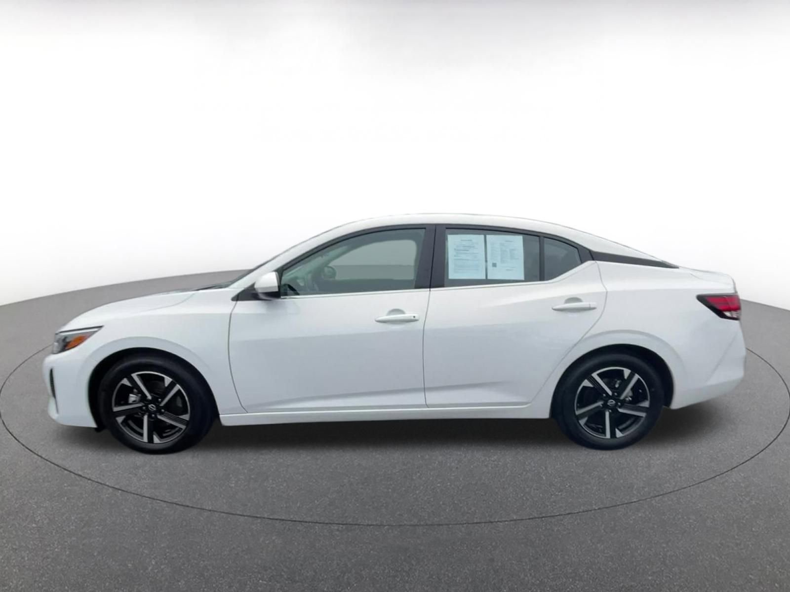 Thumbnail: 2025 Nissan Sentra - 9