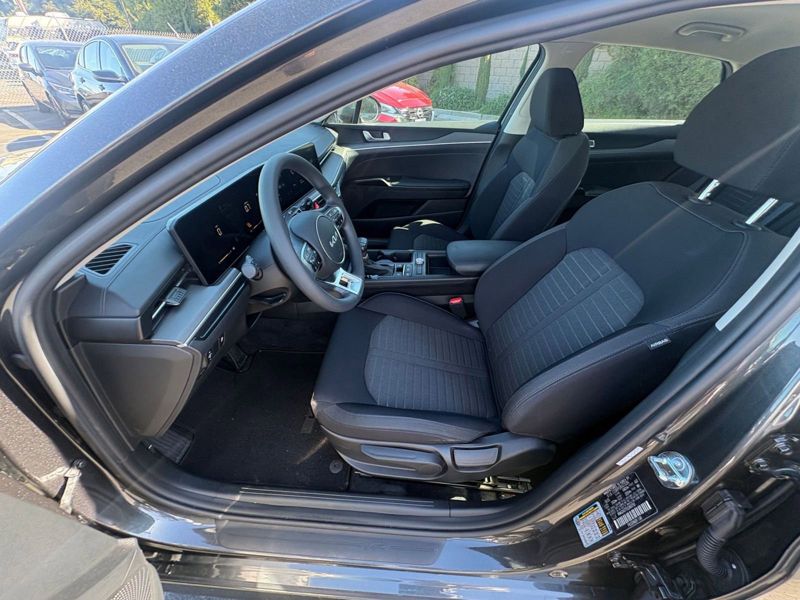 Thumbnail: 2025 Kia K5 - 25