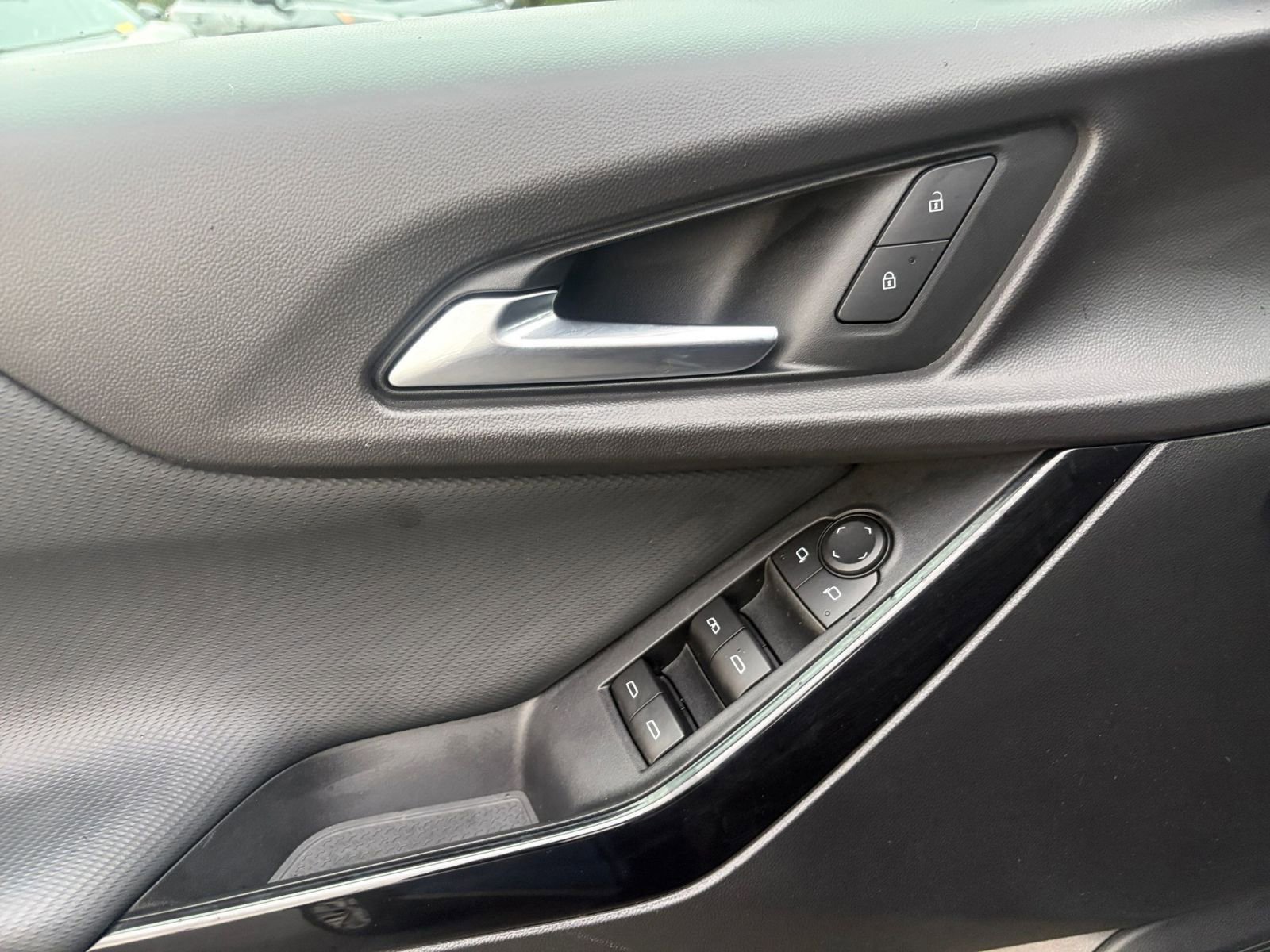 Thumbnail: 2025 Chevrolet Equinox - 18