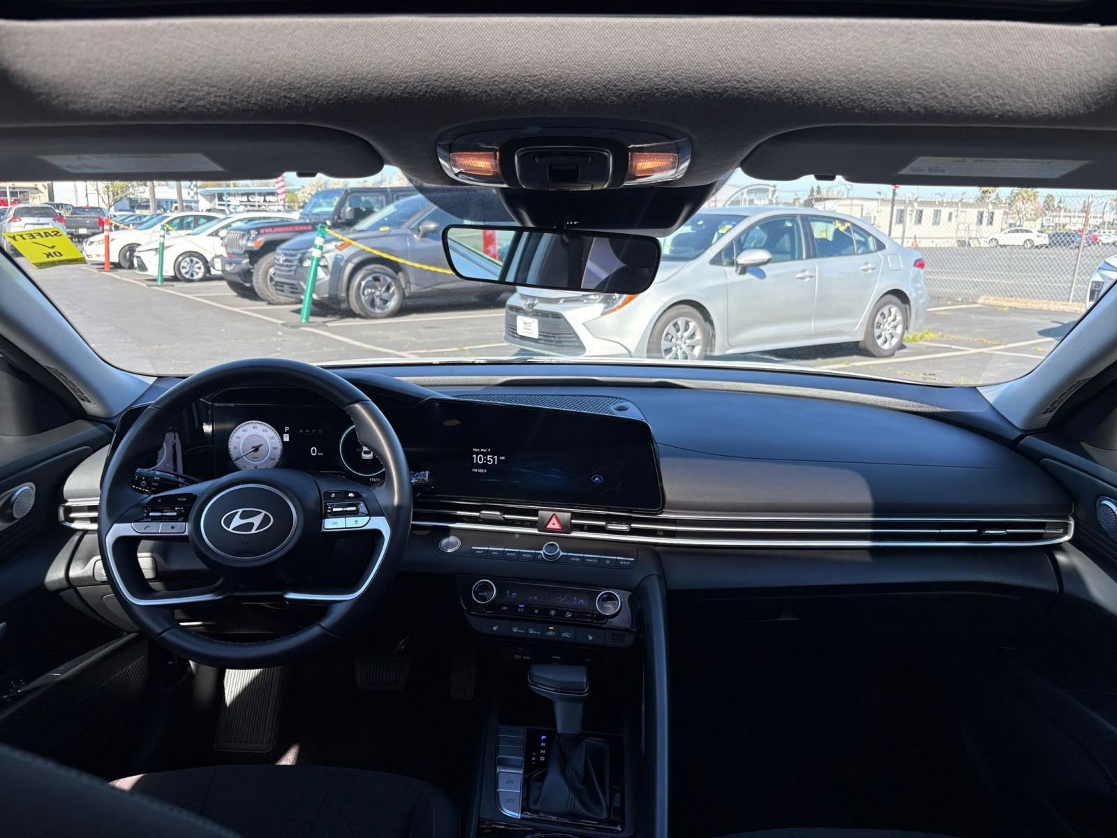 Thumbnail: 2025 Hyundai Elantra - 34