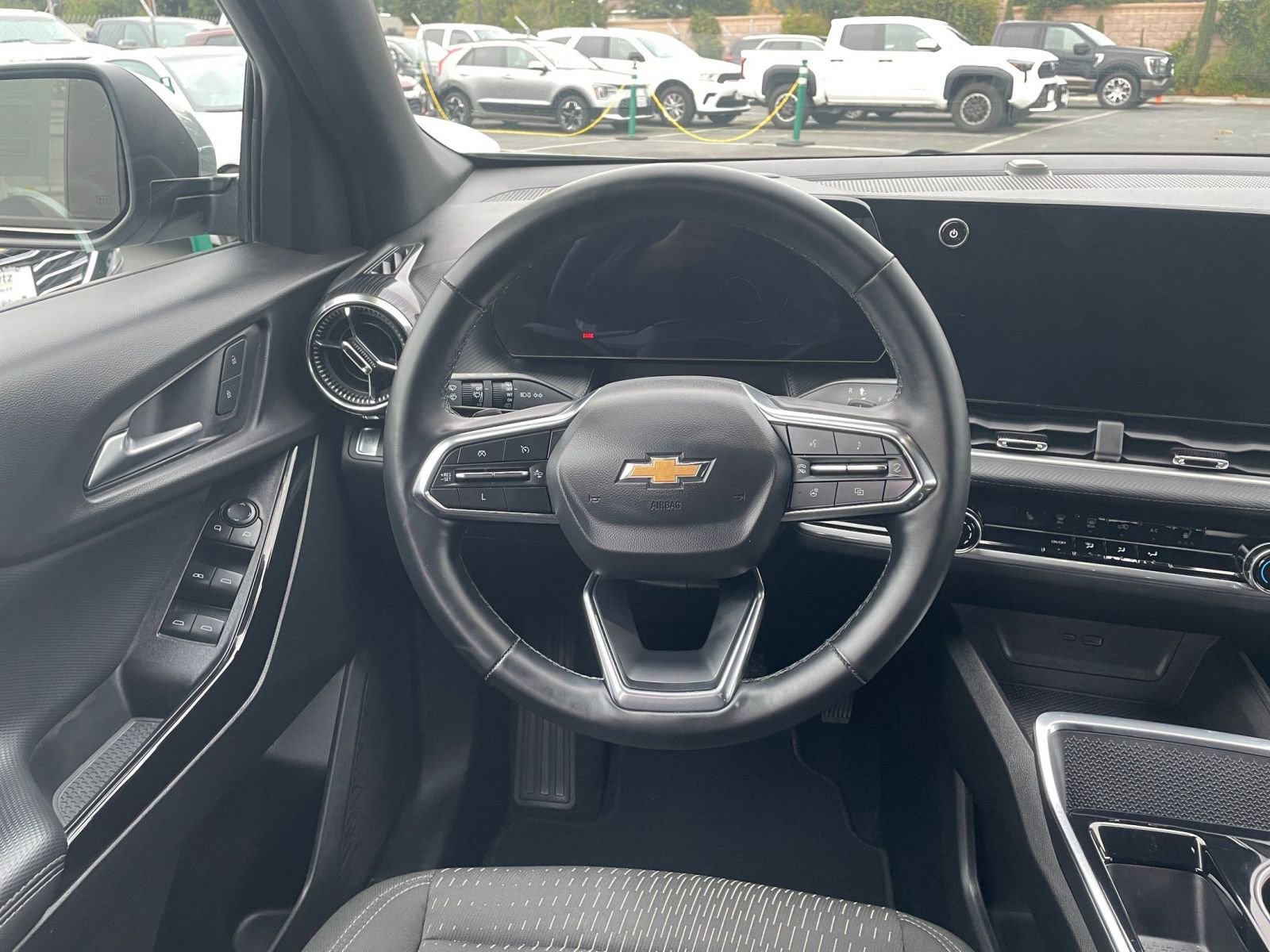 Thumbnail: 2025 Chevrolet Equinox - 28