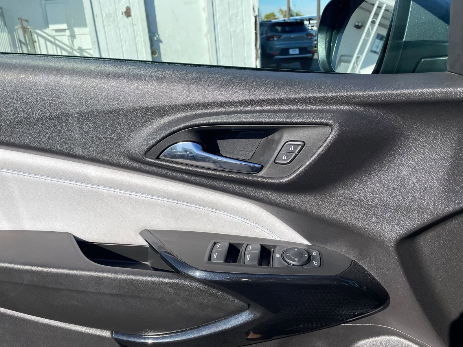 Thumbnail: 2025 Chevrolet Trax - 20