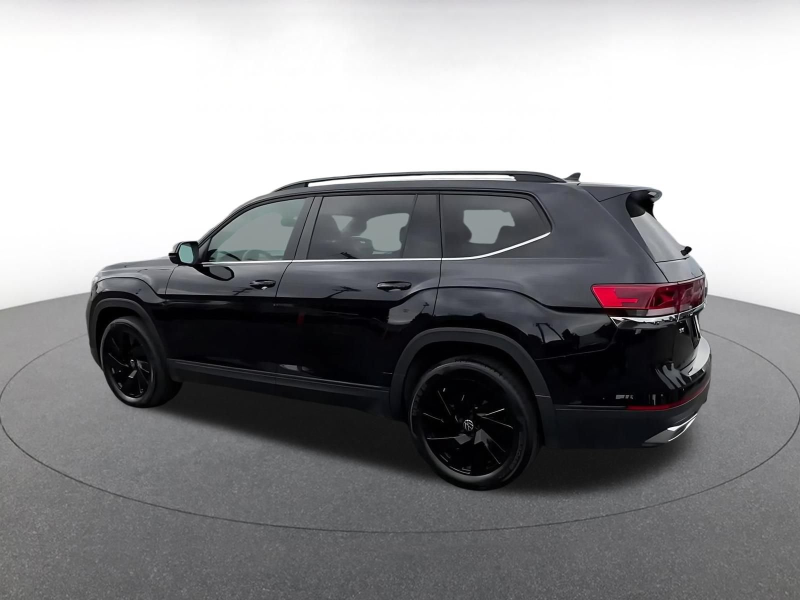 Thumbnail: 2026 Volkswagen Atlas - 10