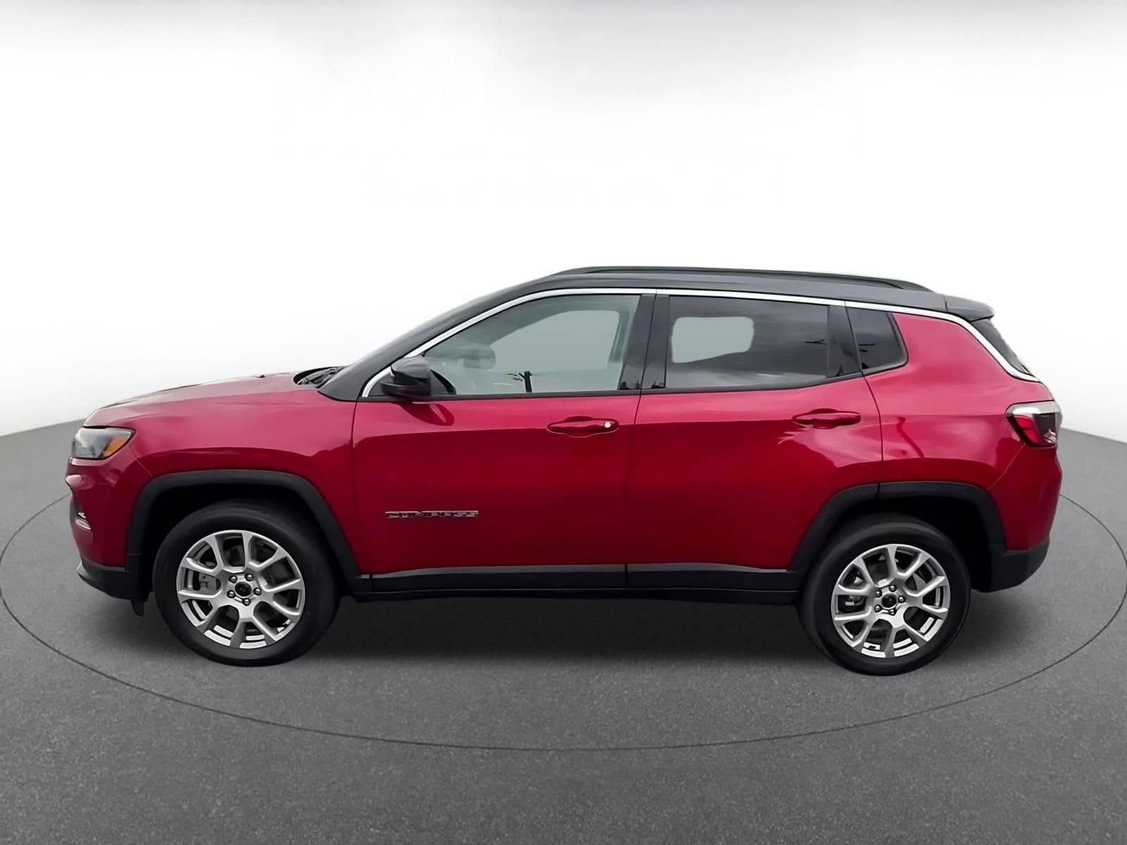 Thumbnail: 2025 Jeep Compass - 9