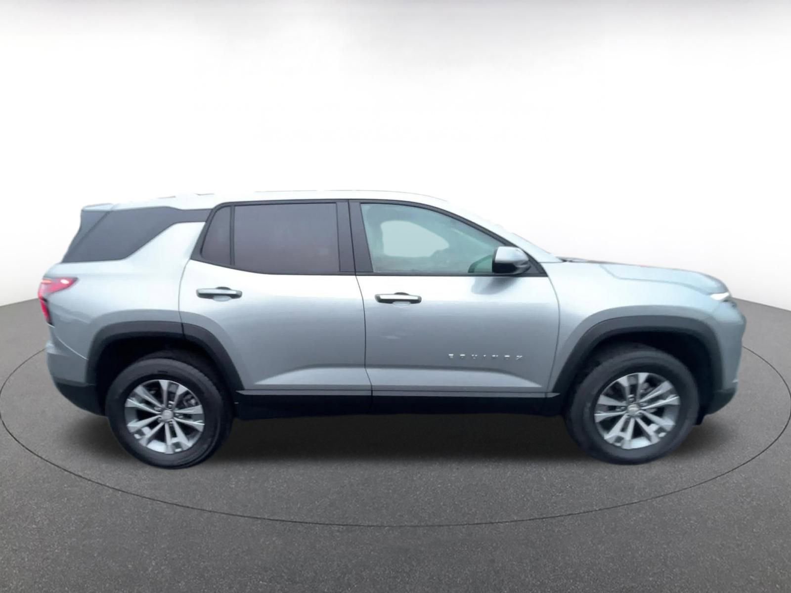 Thumbnail: 2025 Chevrolet Equinox - 16