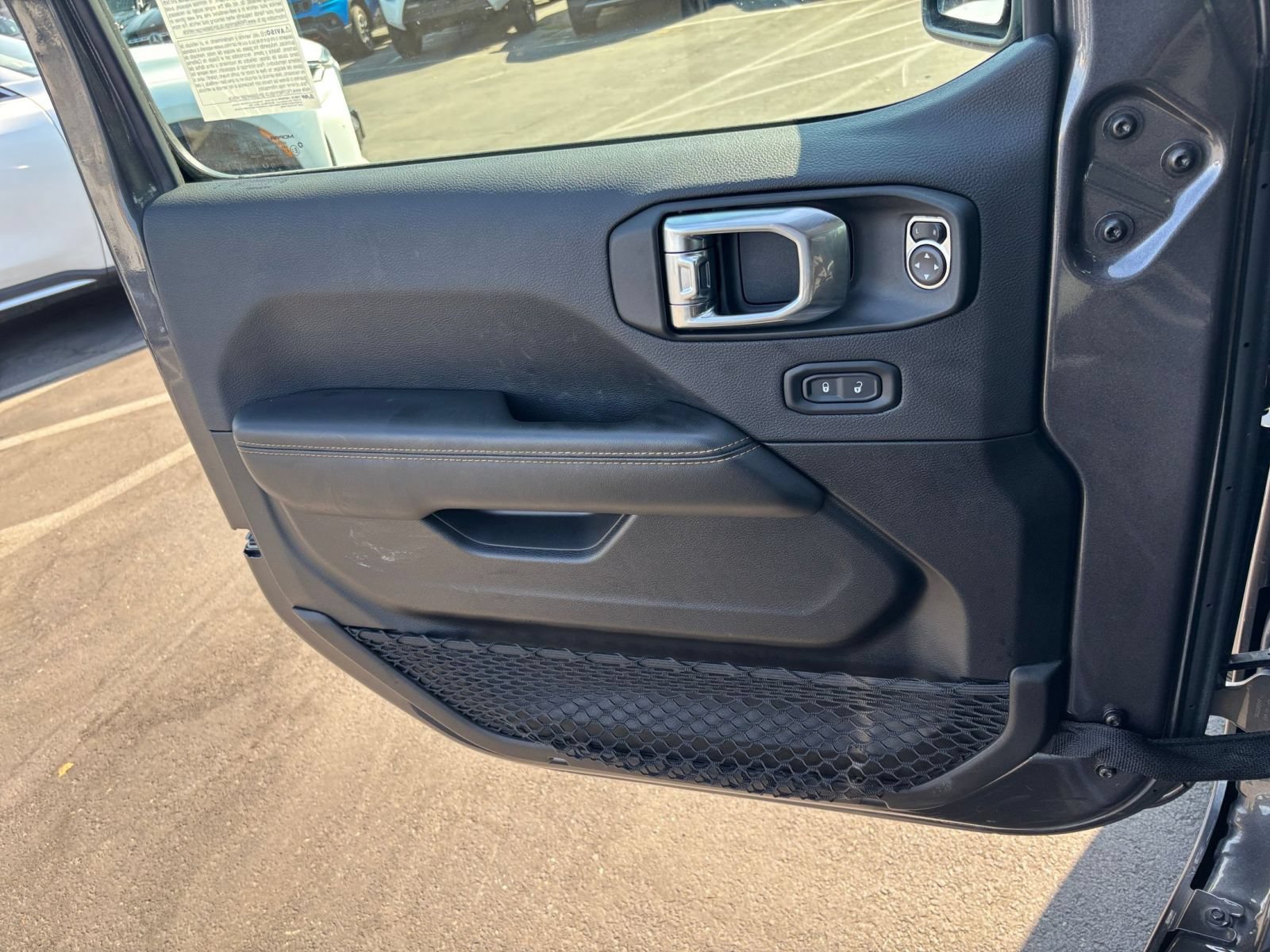 Thumbnail: 2025 Jeep Wrangler - 18