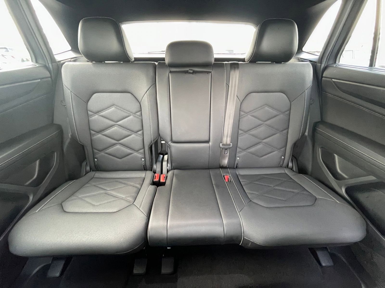 Thumbnail: 2025 Volkswagen Atlas - 33