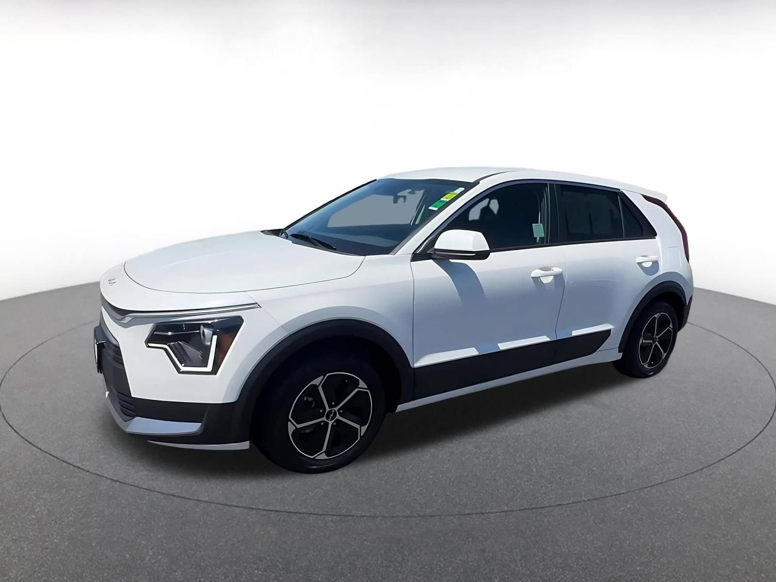 Thumbnail: 2026 Kia Niro - 8