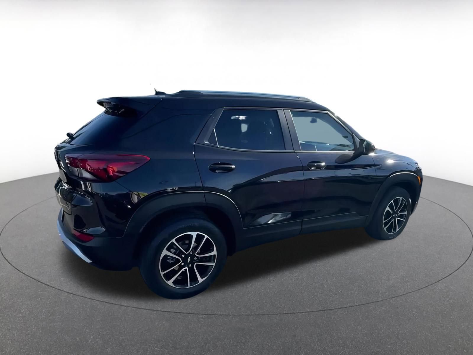 Thumbnail: 2025 Chevrolet TrailBlazer - 15