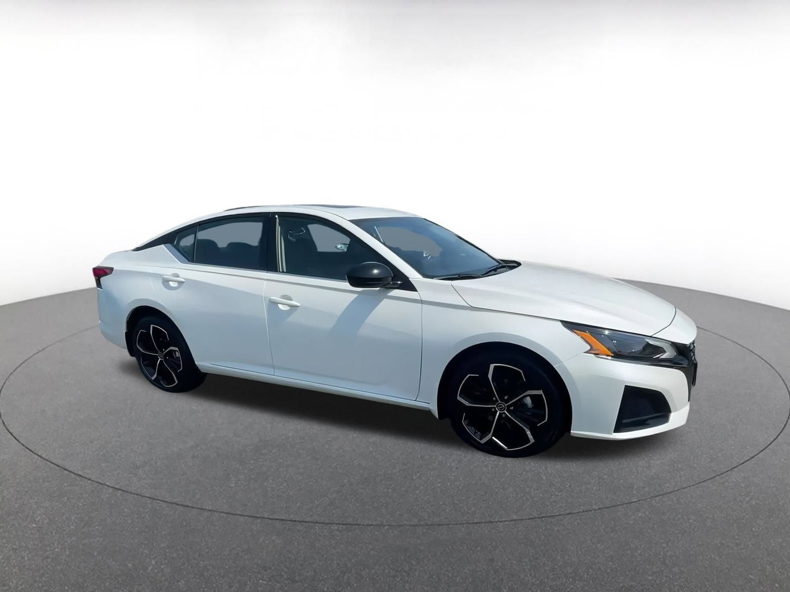 Thumbnail: 2024 Nissan Altima - 2