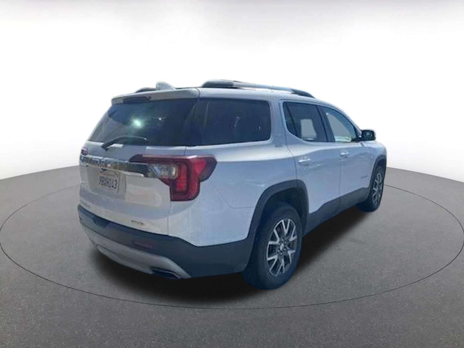 2023 GMC Acadia SLT 4