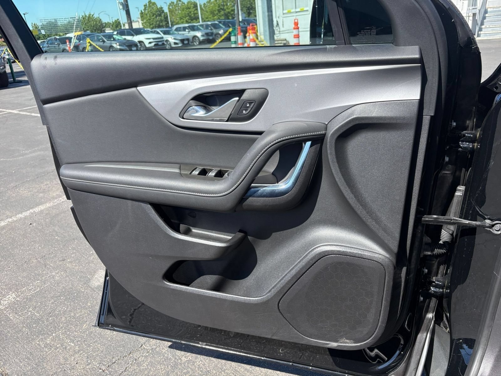 Thumbnail: 2025 Chevrolet Blazer - 18