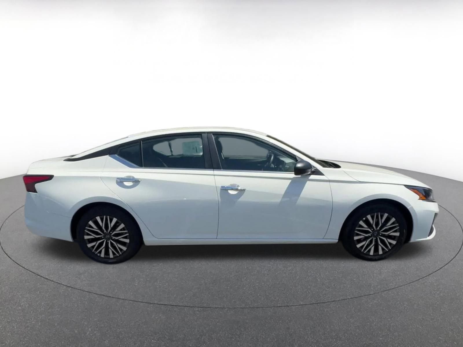 Thumbnail: 2025 Nissan Altima - 16