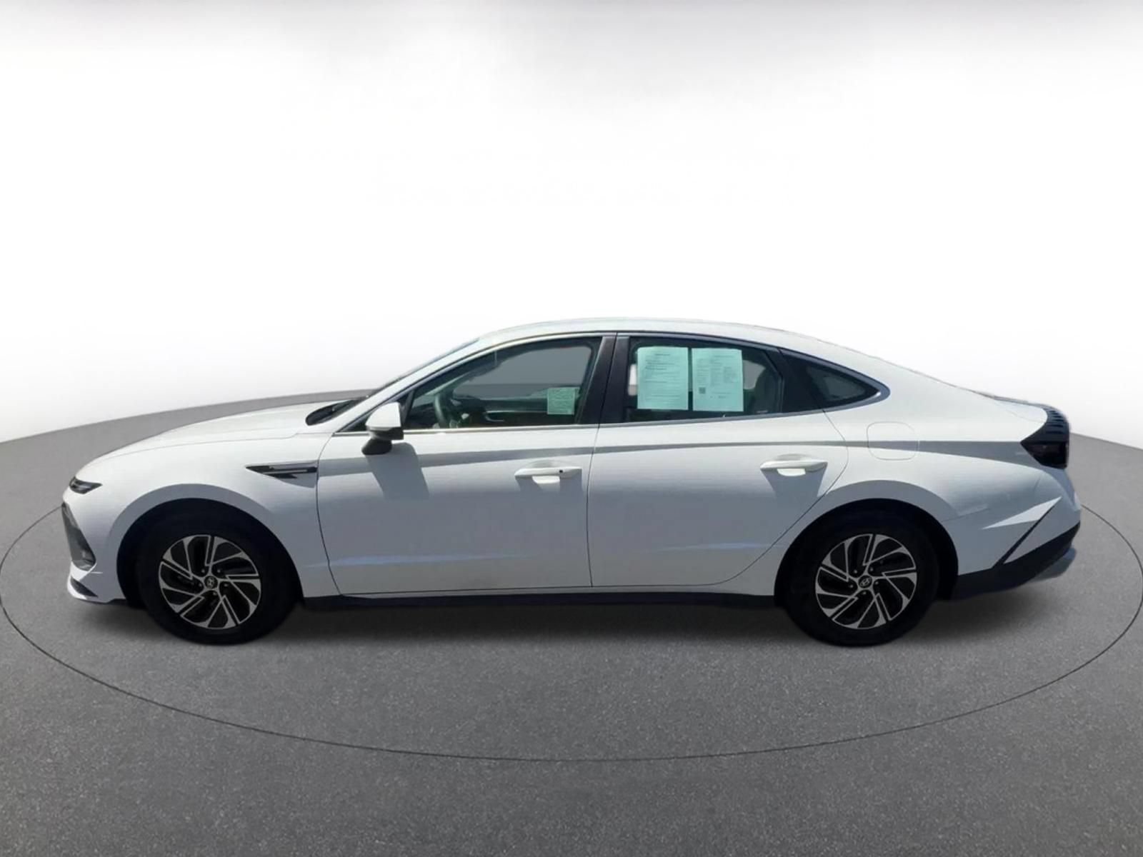 Thumbnail: 2026 Hyundai Sonata - 10