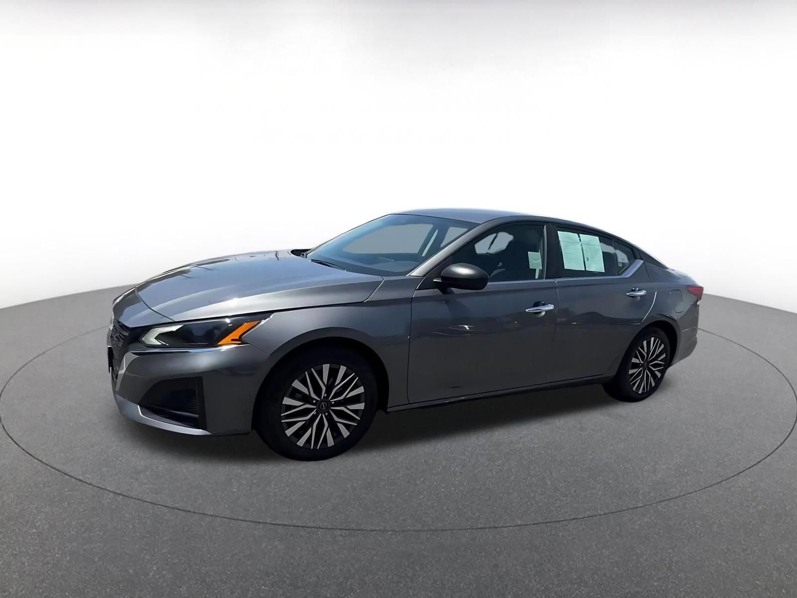 Thumbnail: 2025 Nissan Altima - 8