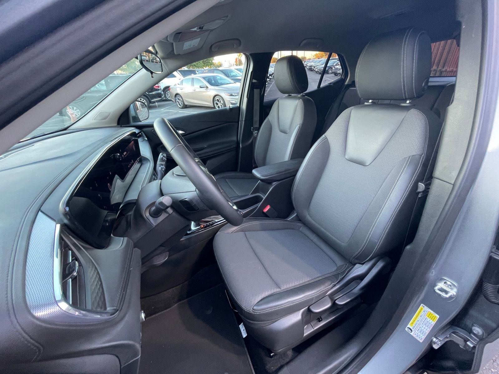 Thumbnail: 2025 Buick Encore GX - 35