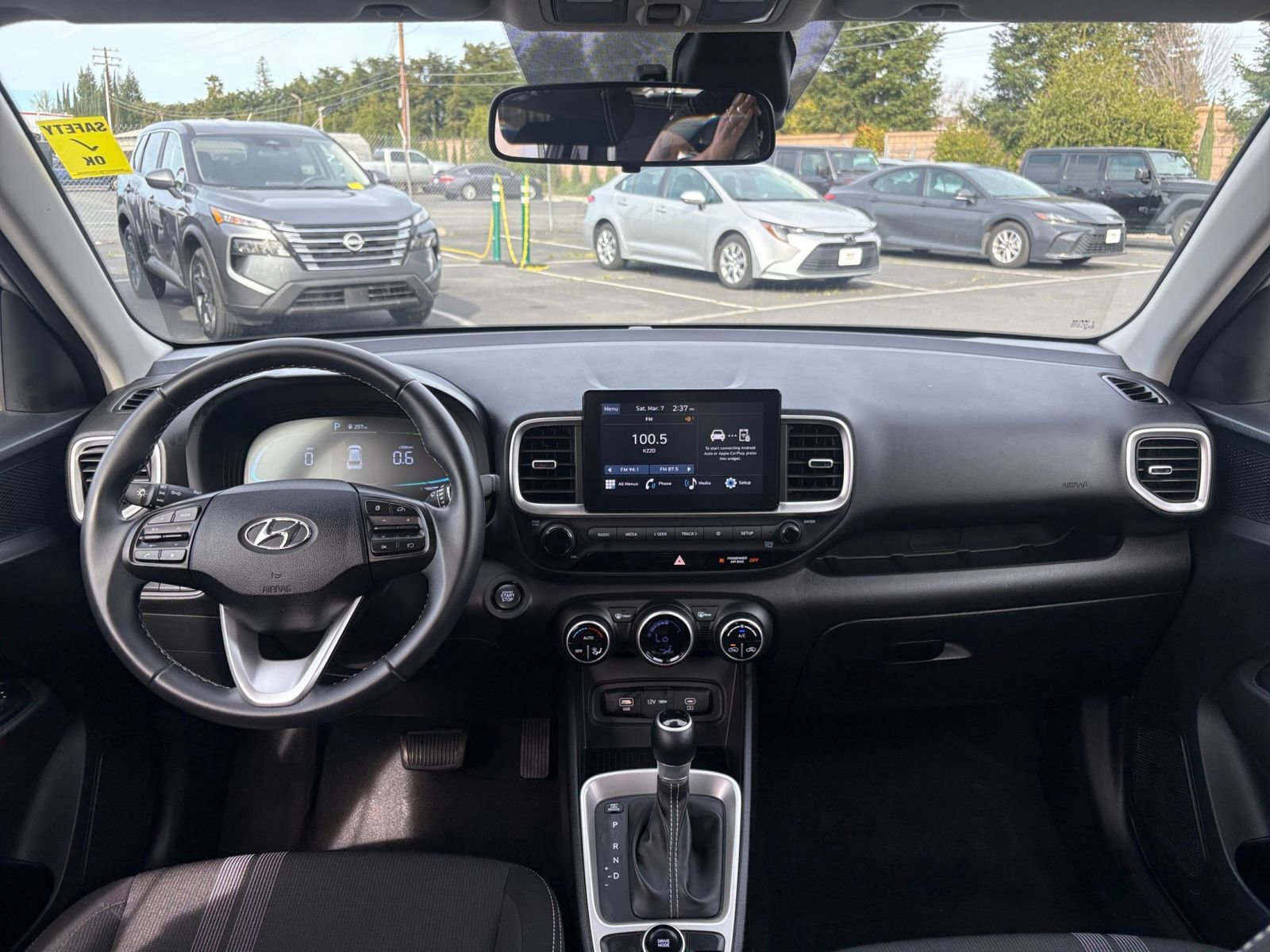 Thumbnail: 2025 Hyundai Venue - 33