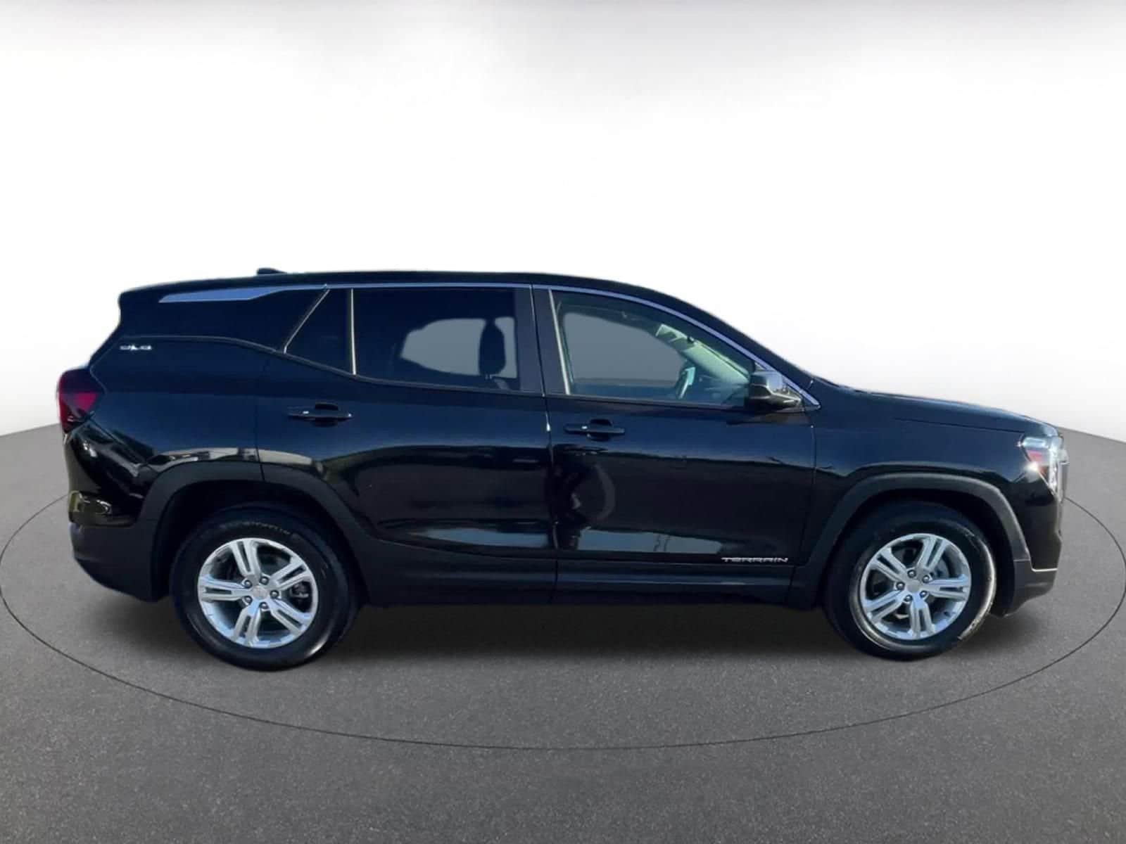 Thumbnail: 2024 GMC Terrain - 16