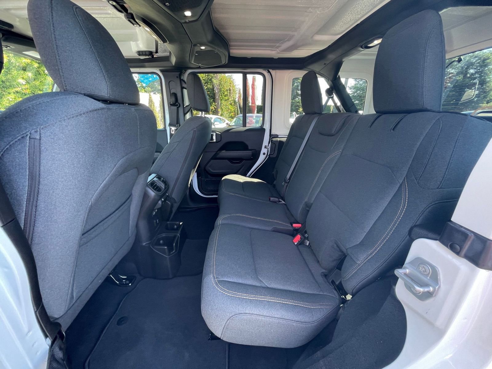 Thumbnail: 2025 Jeep Wrangler - 25