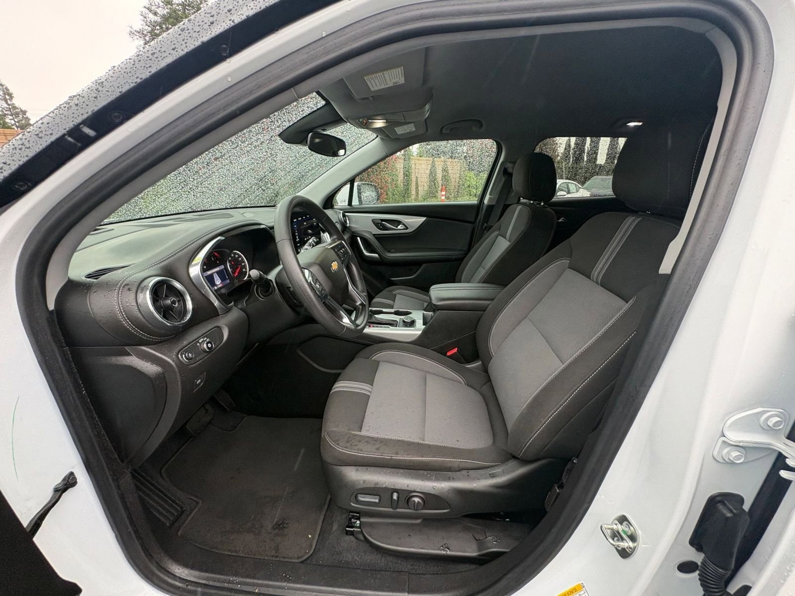 Thumbnail: 2025 Chevrolet Blazer - 29