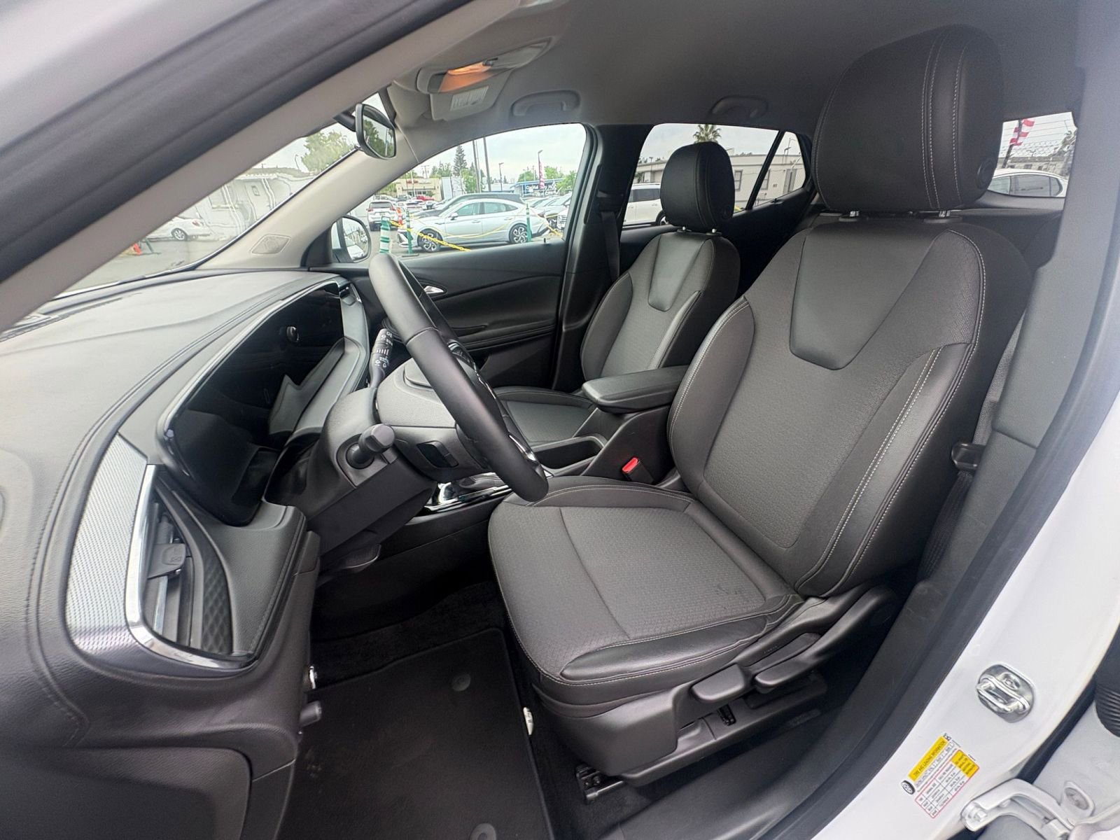 Thumbnail: 2025 Buick Encore GX - 35