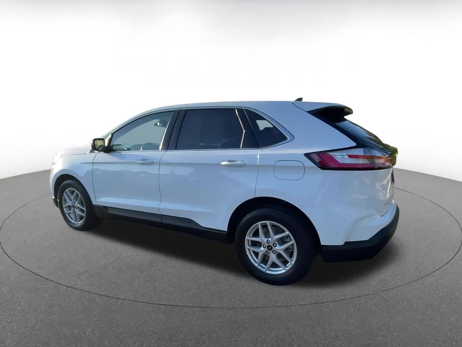 Thumbnail: 2024 Ford Edge - 10