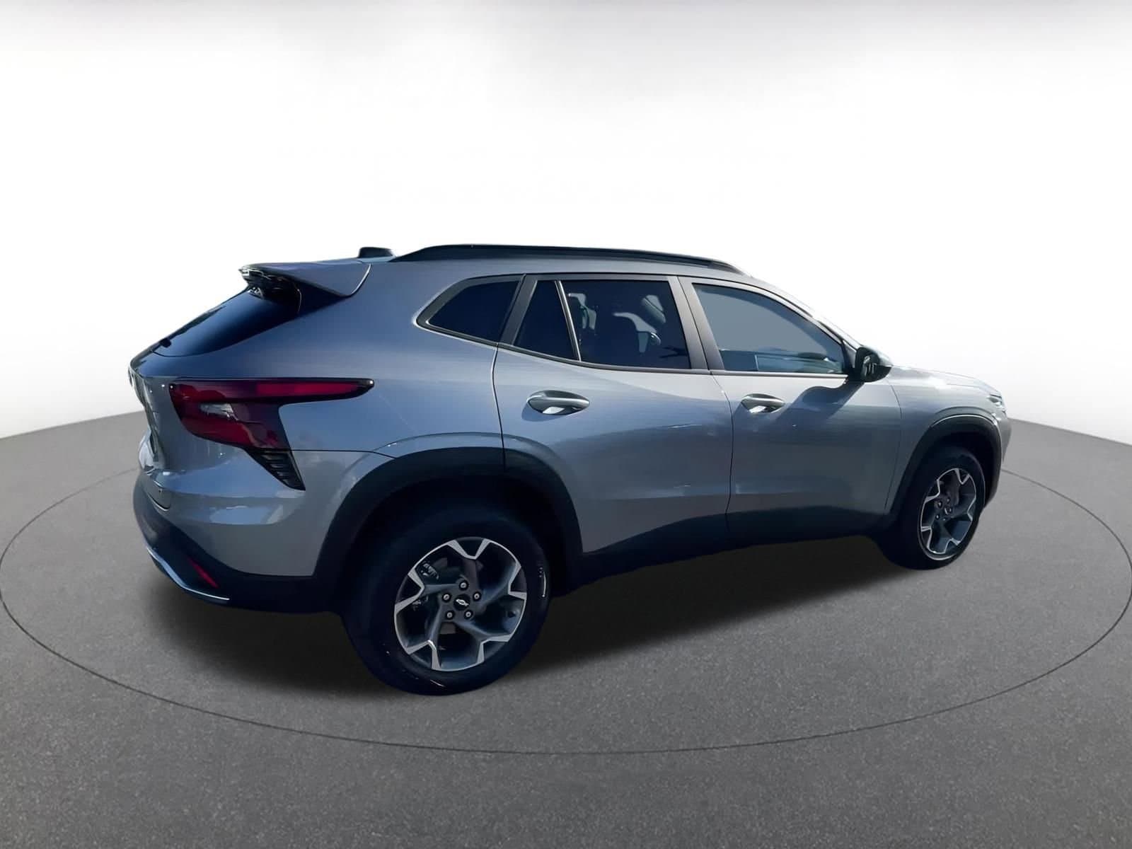 Thumbnail: 2025 Chevrolet Trax - 15